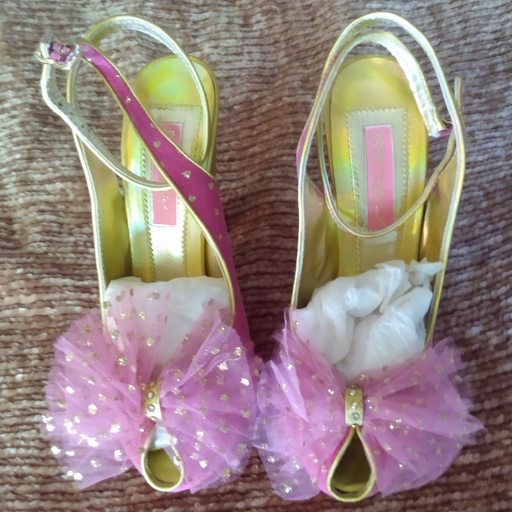 Betsy Johnson Barbie Pink Polka Dot Pumps